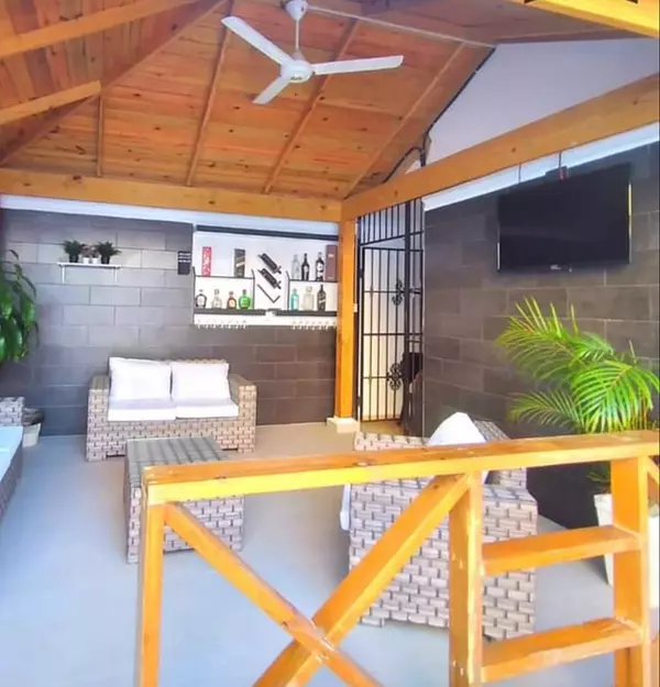 casas - Residencia 5 habitaciones/ Español / Neyba 1