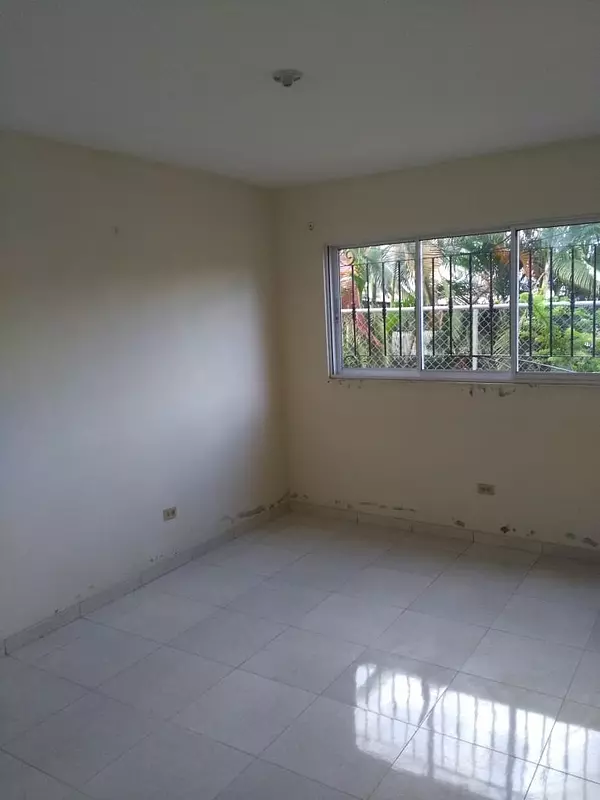 apartamentos - Vendo apartamento 
República de Colombia 
Con Jacobo (casi en la misma esquina)
 1