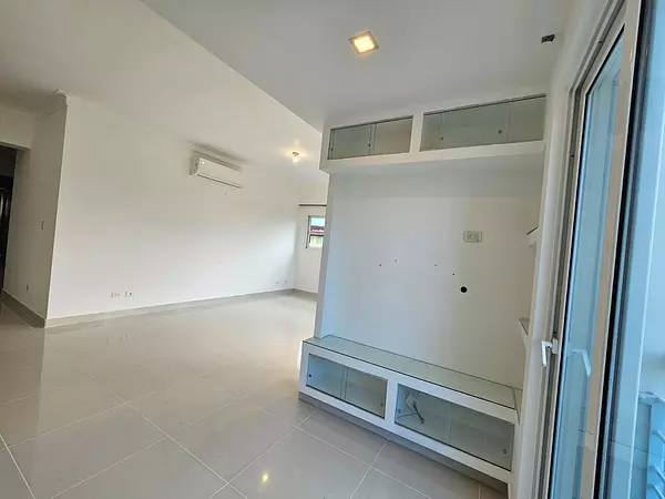 apartamentos - Amplio apartamento en renta  en el sector de Mirador Norte, próx. AV. 27 FREBREO 2