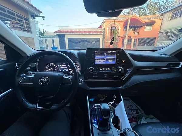jeepetas y camionetas - Toyota Highlander XLE AWD 2020 Versión Americana 6