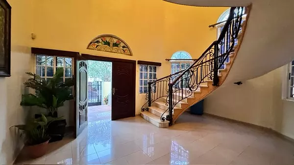 casas - Casa de 2 niveles en El Ducado, sector Los Ríos 3