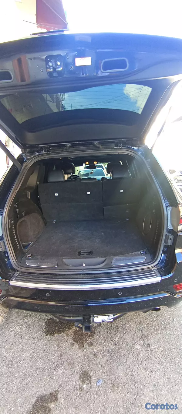 jeepetas y camionetas - JEEP GRAND CHEROKEE FULL. PANORÁMICA AÑO 2018 LIMITED 4X4.

-  11