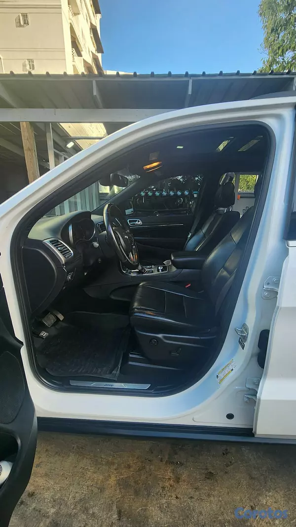 jeepetas y camionetas - Jeep Grand Cherokee Limited 2021 5