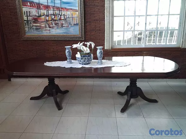 muebles y colchones - Mesa de caoba con pedestal doble  