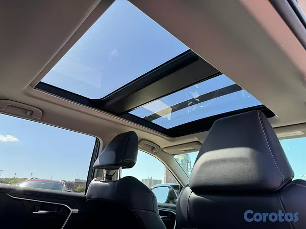 jeepetas y camionetas - Toyota RAV4 2019 Limited 3