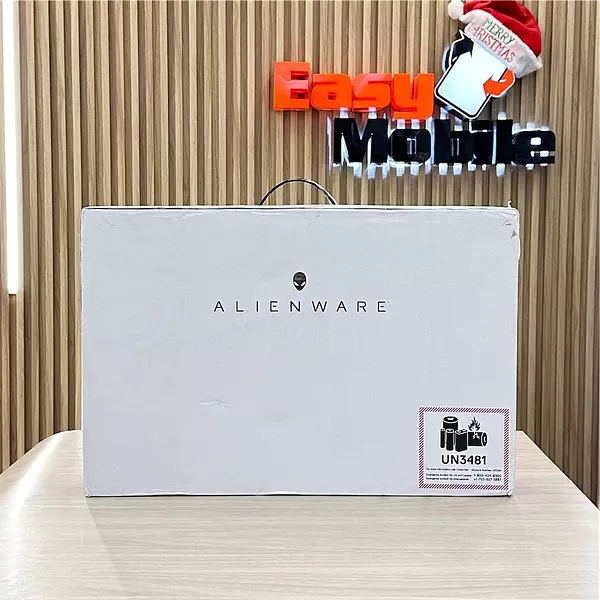 computadoras y laptops - ALLIENWARE M18 18" FHD+ 480Hz i9-13900HX 32GB RAM 1TB SSD RTX-4080 12GB SELLADA
