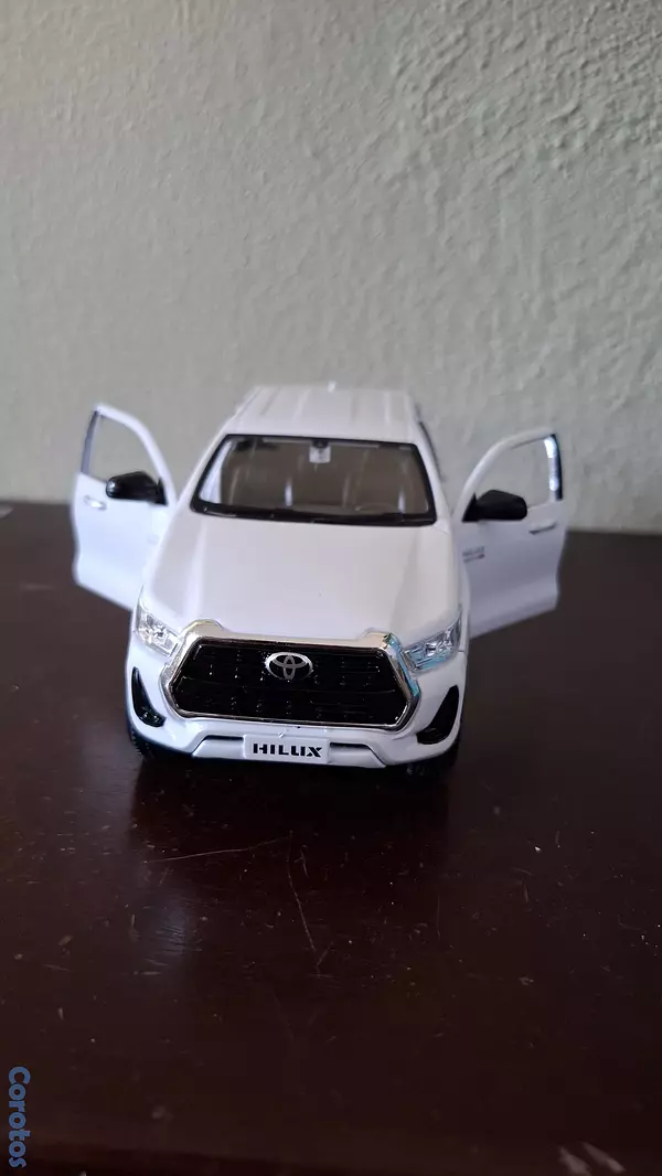 hobby y coleccion - Toyota Hilux de Colección de Metla  6