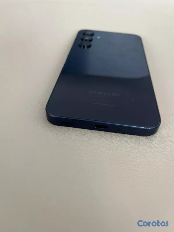 celulares y tabletas - Samsung Galaxy A35 5G en excelente estado – RD$12,000 3