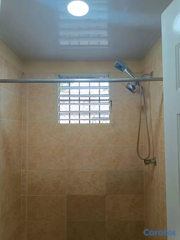 casas - Se vende hermosa casa , en higuey -- Verón - bávaro  17