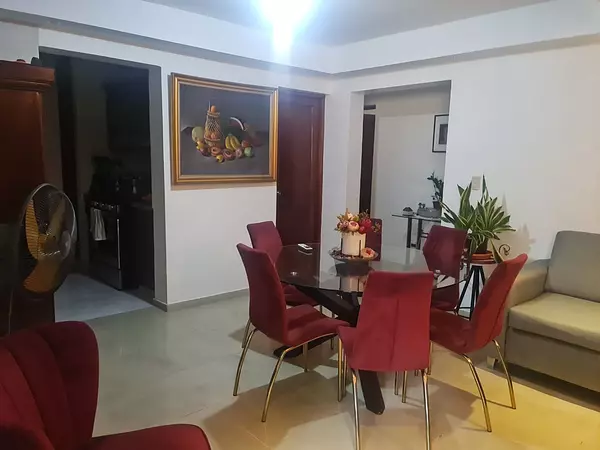 apartamentos - Avenida independencia km 9

2do piso

122 metros de construcción 
14 metros de p 9