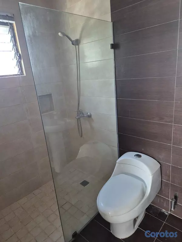 apartamentos - vendo los cacicazgos tres habitaciones dos baños paruaoe balcón servicio piso 4 7