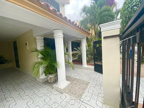casas - Hermosa Casa de Venta en Villa Olga  1