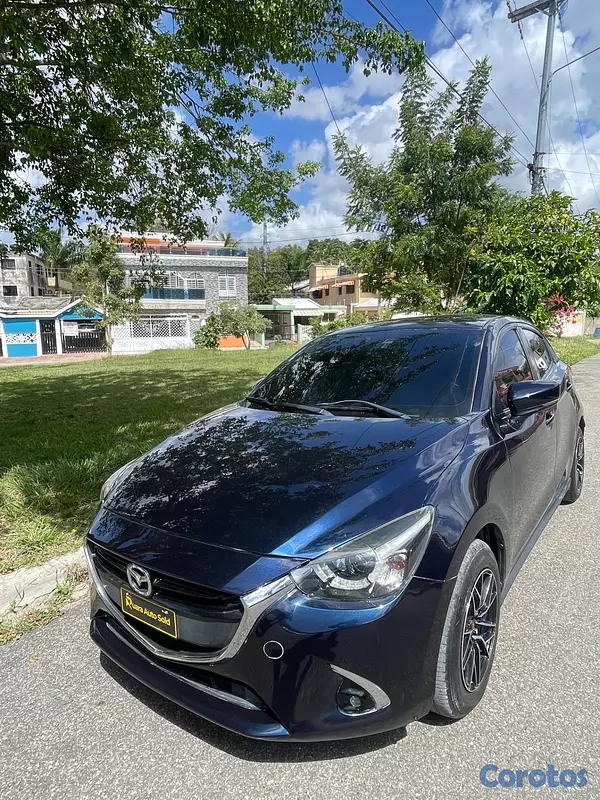 carros - Mazda Demio Turing 4
