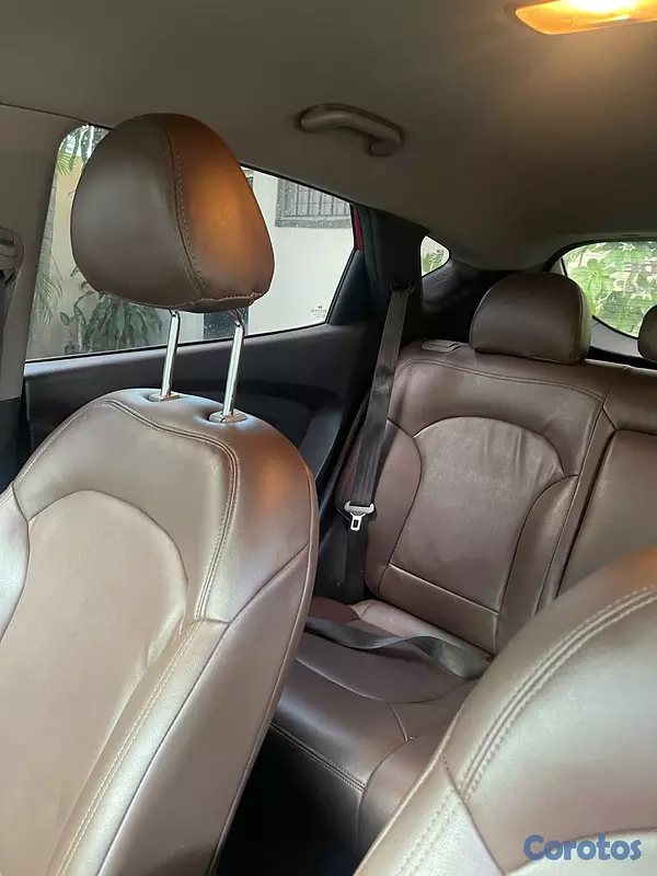 jeepetas y camionetas - Venta de Hyundai Tucson 2011. Oportunidad.  9