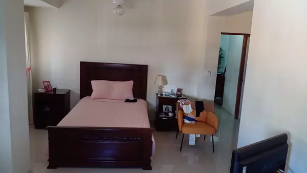 apartamentos - Vendo apart 3er nivel en DON ONORIO .164 mts 2 parqueos paralelos .porton elect. 3