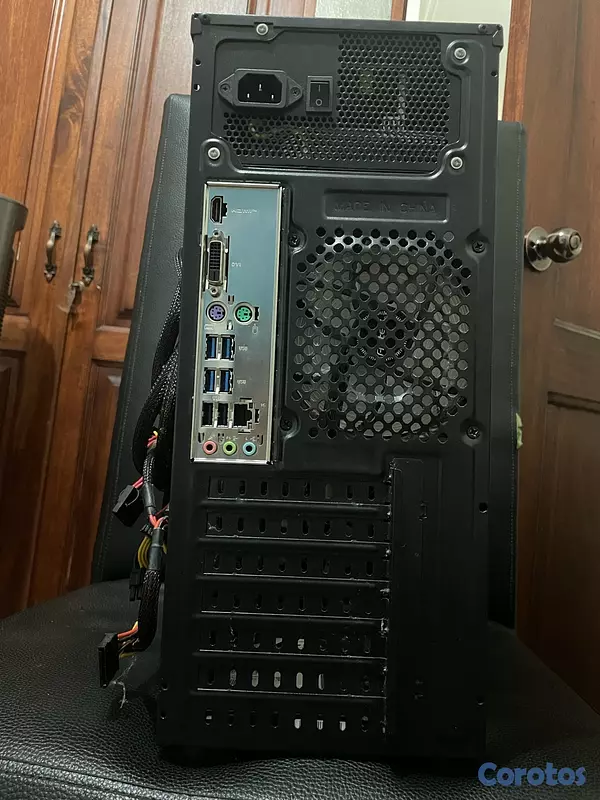 computadoras y laptops - SE VENDE PC GAMER COMO NUEVA A EXELENTE  PRECIO  4
