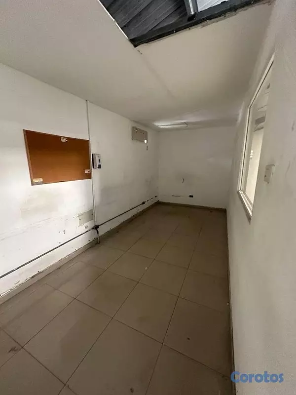 oficinas y locales comerciales - Nave industrial en alquiler en San Isidro  13