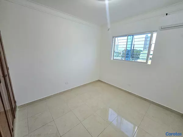 apartamentos - venta de apartamento en Alma Rosa 1 4to piso con 142mts Santo Domingo este  4