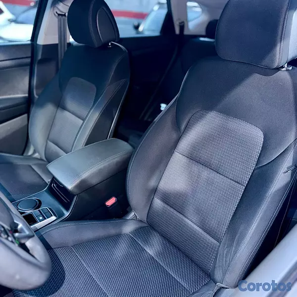 jeepetas y camionetas - HYUNDAI TUCSON GLS 2016 3
