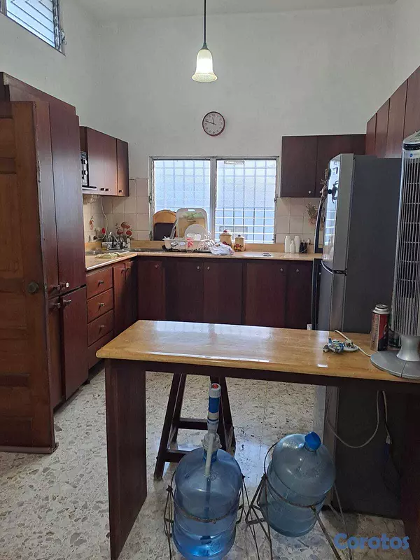casas - USOS IDEALES: PARA VIVIENDAS, LOCALES OFICINAS O D 9