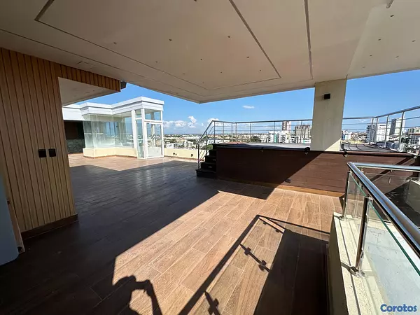 apartamentos - Venta de penthouse con 600mts con 3 pisos  en Alma Rosa 1 Santo Domingo de este  8