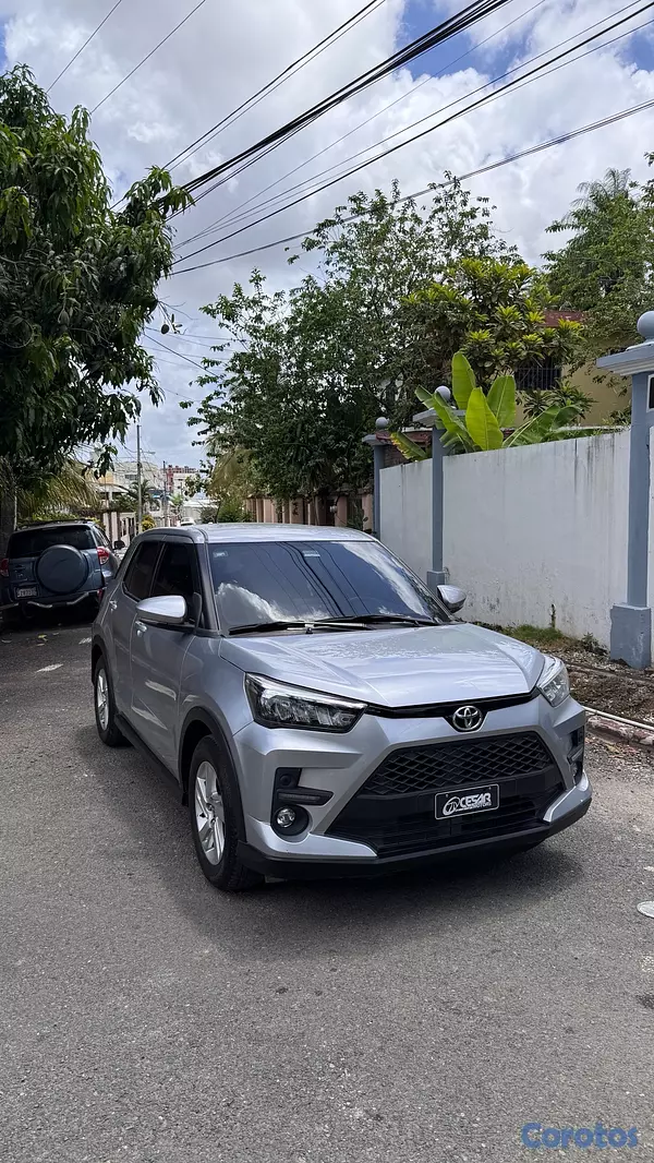 jeepetas y camionetas - Toyota Raize 2024 full-Único dueño 
 2