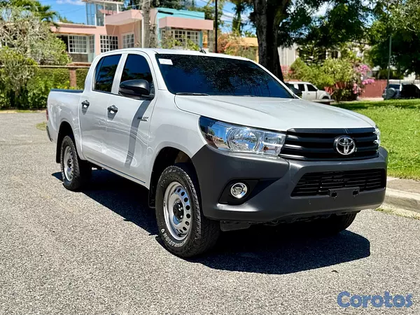jeepetas y camionetas - Toyota Hilux  7