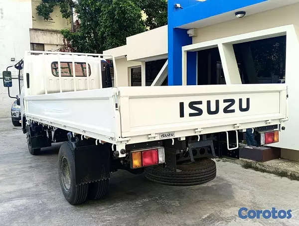 camiones y vehiculos pesados - Isuzu NPR Cama Larga (14 PIES) 2026 7