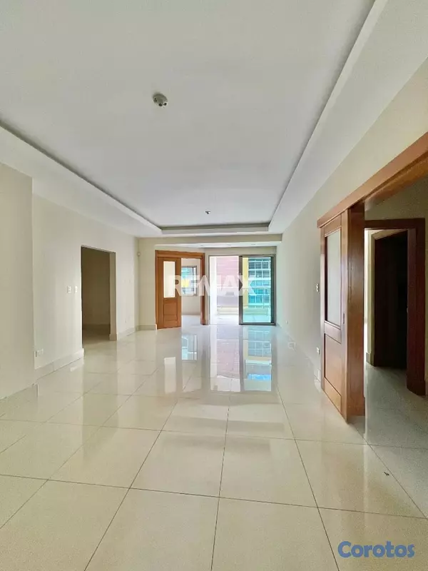 apartamentos - Apartamento en alquiler en Urbanizacion Real | 3 H 9