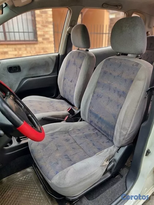 carros - Toyota Duet 2002 4