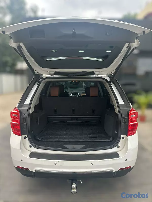 jeepetas y camionetas - Chevrolet Equinox LTZ 2016 color Blanco interior T 8