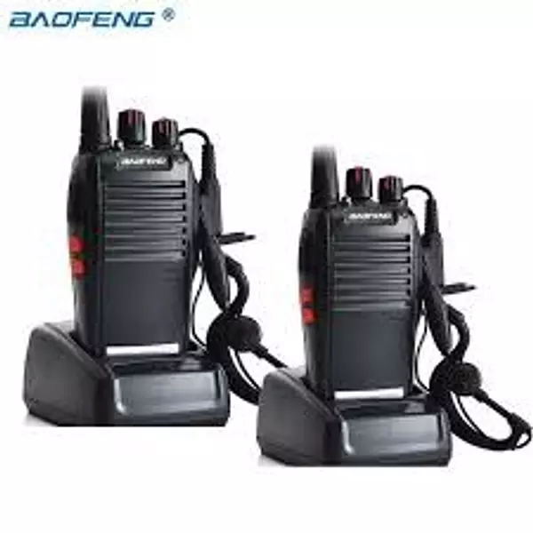otros electronicos - 2 DOS Radios De Comunicacion Baofeng, DOS PIEZAS Con Auriculares WALKIE TALKIE 2