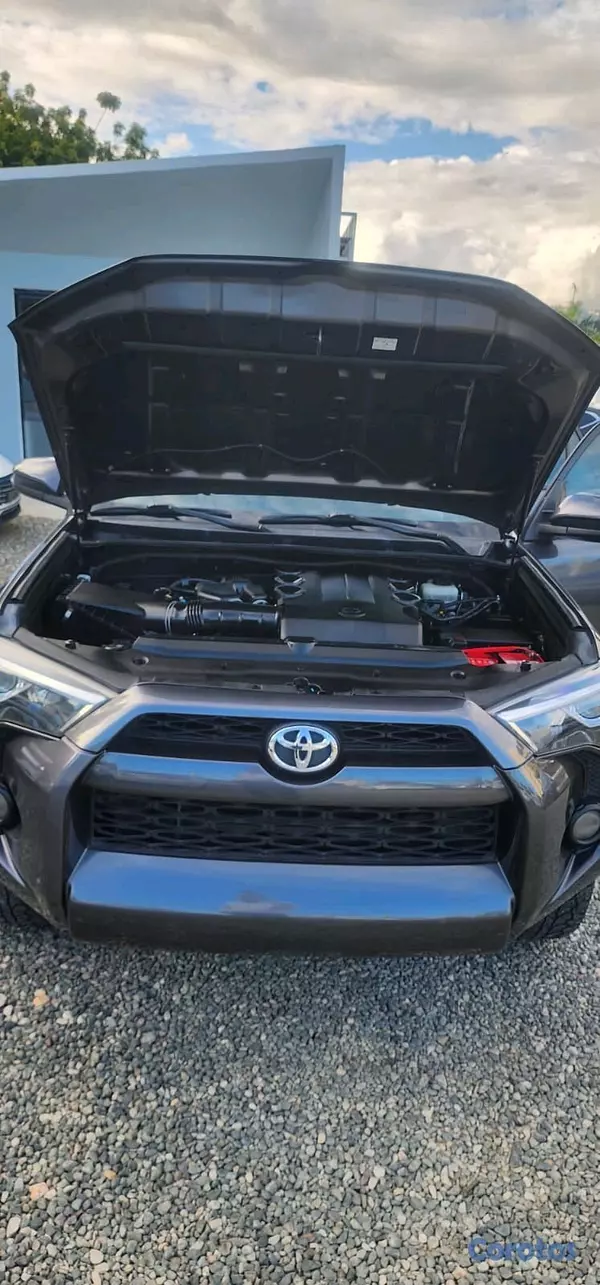 jeepetas y camionetas - TOYOTA RUNNER SR5  2017 9