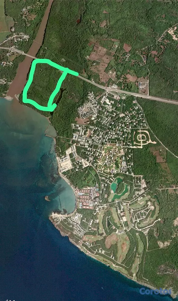 solares y terrenos - Vendo 424,726 Mts.2 de Terreno, con 635 metros lin 6