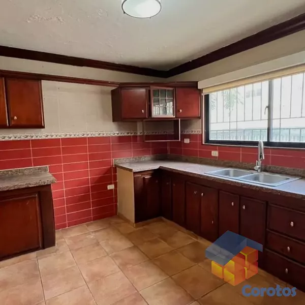 oficinas y locales comerciales - Local Alquiler Evaristo Morales 6