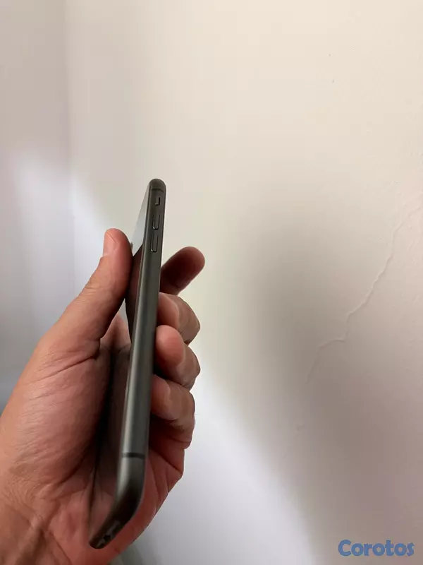 celulares y tabletas - Iphone 11 COMO NUEVO 7