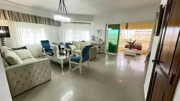 apartamentos - Alquilo apart amueblado en mirador norte
3 hab 
3.5 baños
2 parques techados
Asc 10