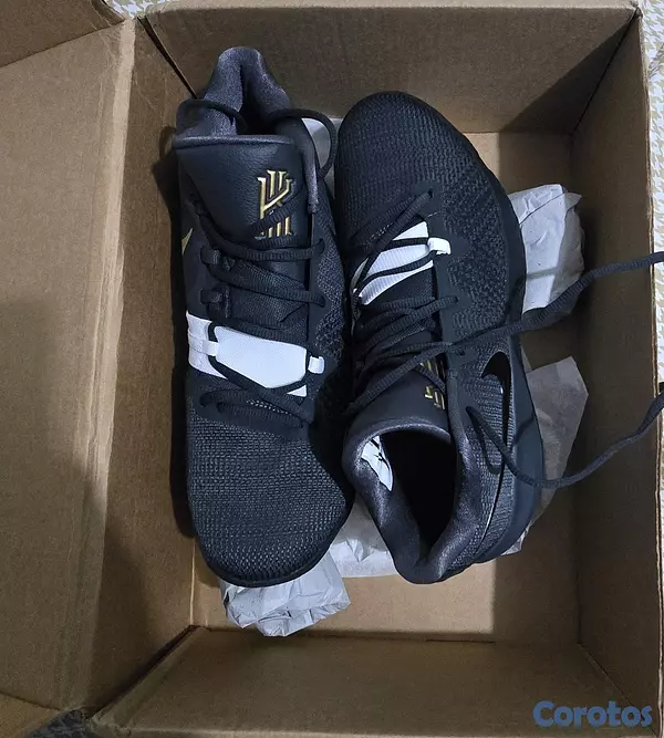 zapatos para hombre - **Vendo tenis nike Kyrie Irving size 12 nuevos 3