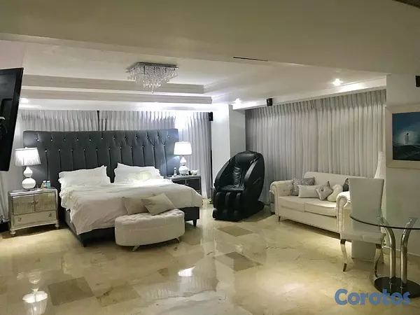 apartamentos - vendo Ph de tres niveles los cacicazgos 5 habitaciones con su baño 4 parqueos  16