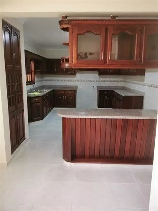 casas - CASA EN ALQUILER EN EL RES. EL DUCADO 3