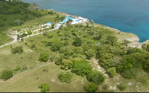 solares y terrenos - Terreno de 15,951.09 Mts2 e n Rio San Juan  4