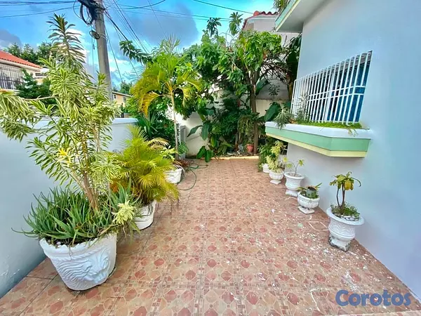casas - vendo casa la castellana dos niveles 4 habitaciones jardín family terraza star  20