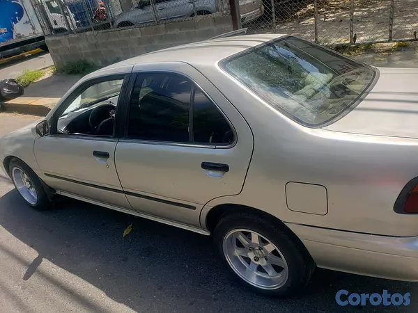 carros - vendo carro nissan  4