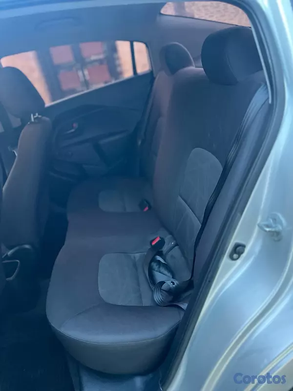 carros - Kia Río LX 2016 2