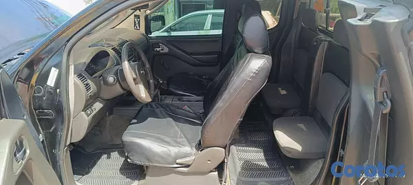 jeepetas y camionetas - NISSAN FRONTIER 2005 MANUAL 4 CILINDROS 4X2 6
