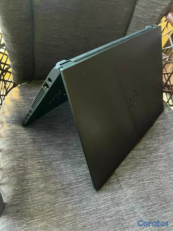 computadoras y laptops - Vendo laptop  4