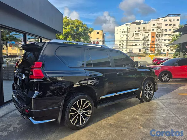 jeepetas y camionetas - Vendemos por motivos Familiares  2