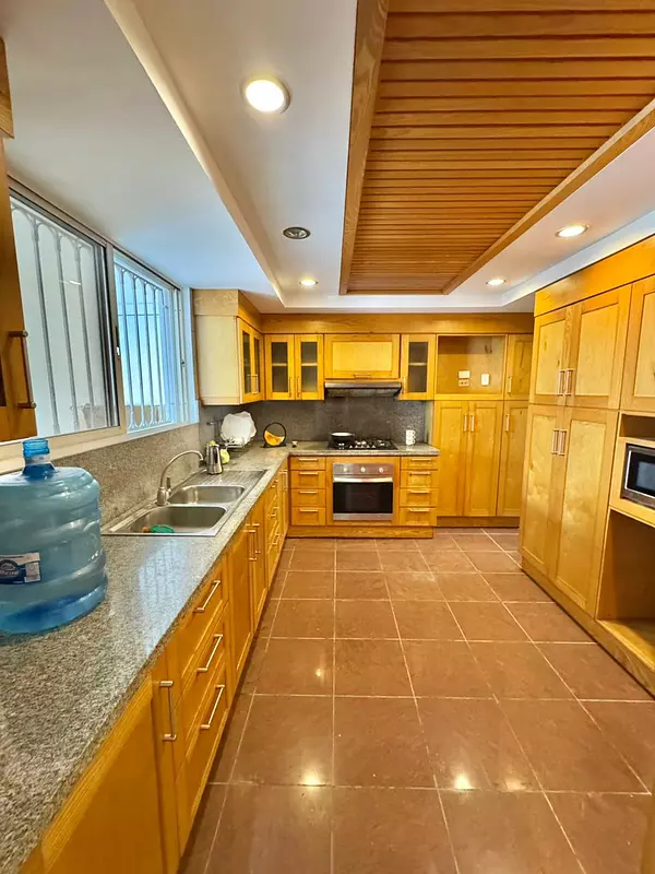otros inmuebles - Vendo Townhouse en Piantini 6