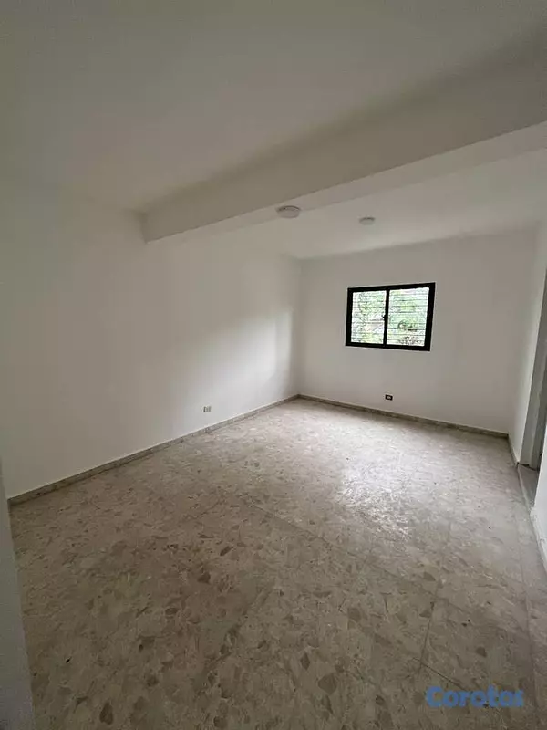 casas - Casa de Dos Niveles en Villa Marina  3