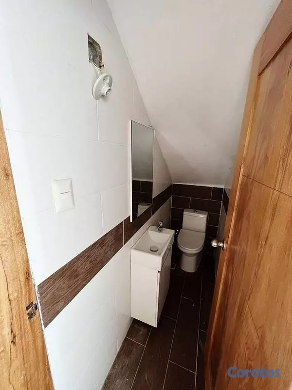 casas - Hermosa casa próximo Aut. de San Isidro  5
